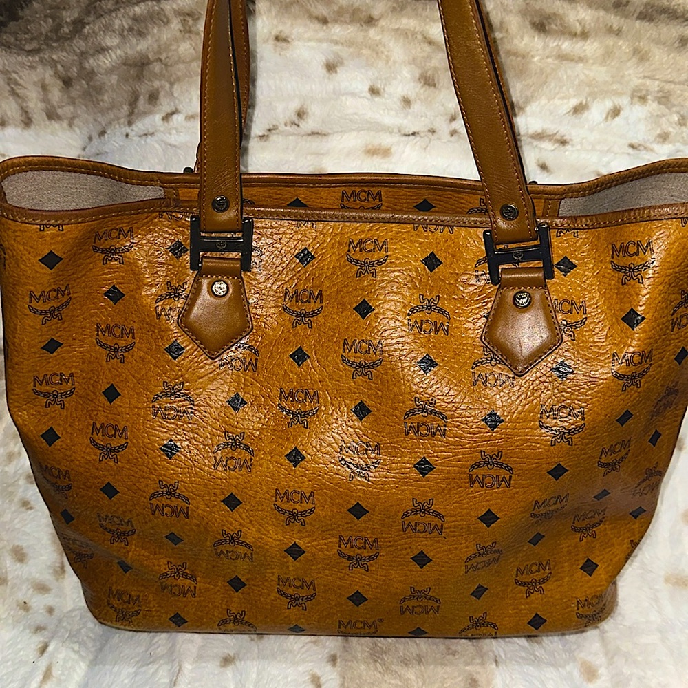 Mcm Authentic Tote - image 2